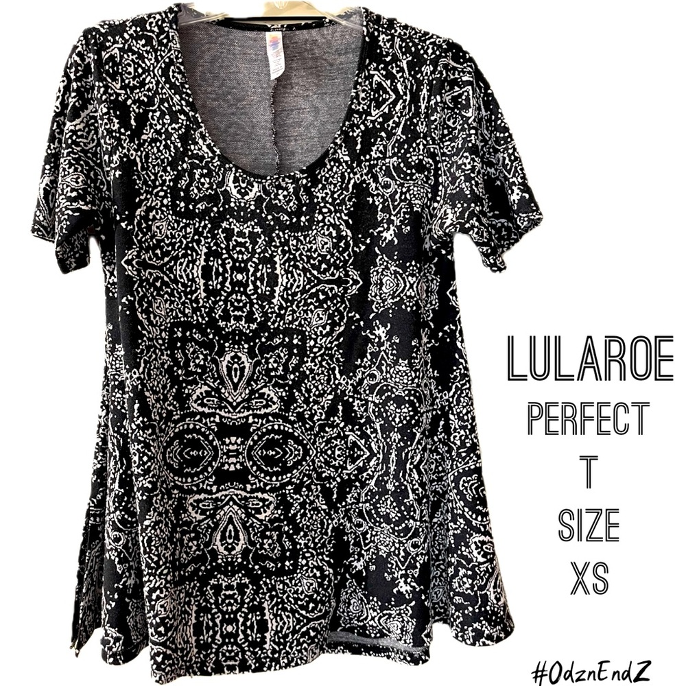LuLaRoe's Perfect T - size XS - black & white